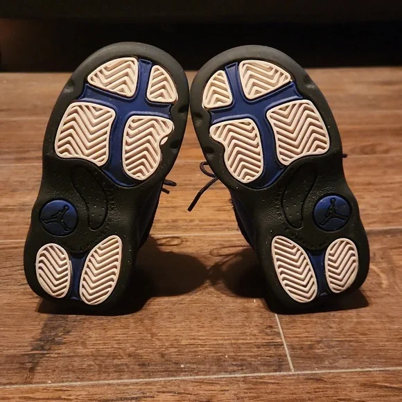 Kids Jordan Retro 13 - Picture 6 of 8